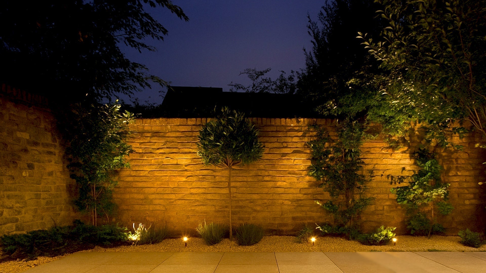 Make the Most of Your Cool Evening Garden This Summer