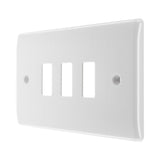 BG R83 3 Gang Double Grid Front Plate White